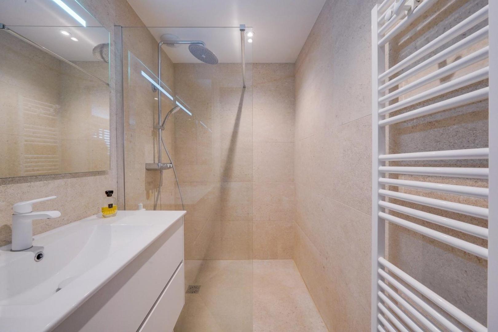 Spacious Bordeaux Family Home With Swimming Pool Eksteriør bilde