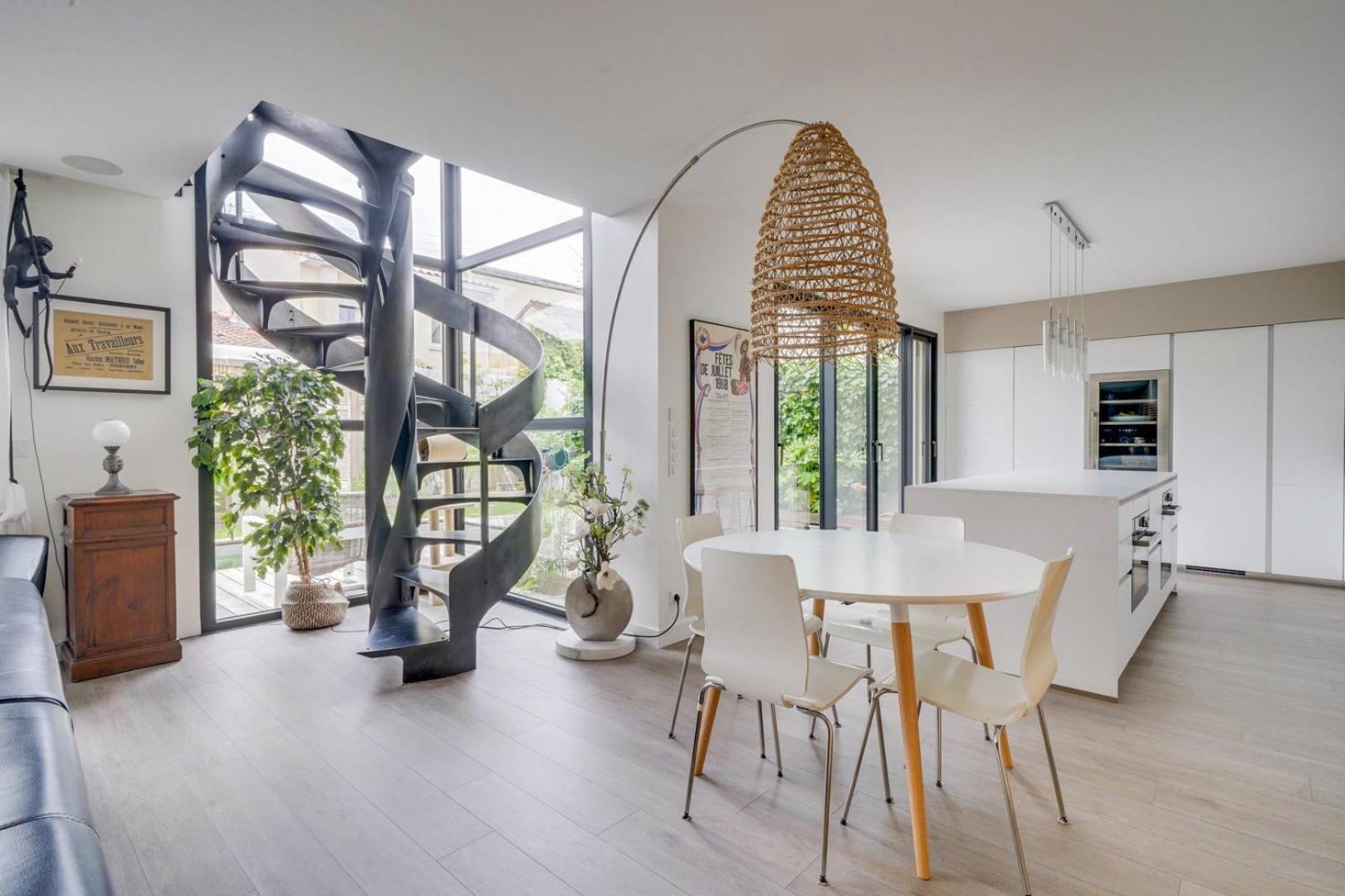 Spacious Bordeaux Family Home With Swimming Pool Eksteriør bilde